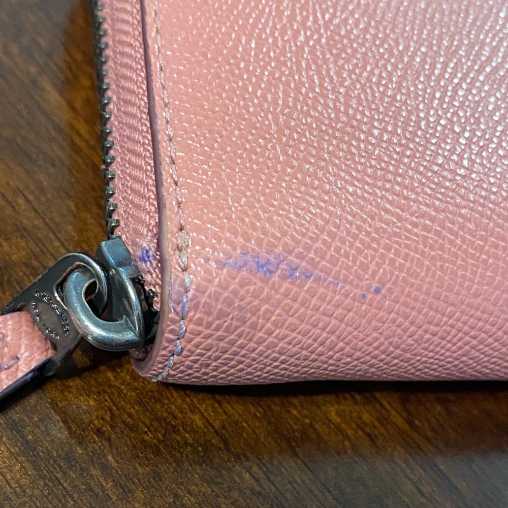 COACH Crossgrain Leather Accordion Zip Wallet - Picture 15 of 16